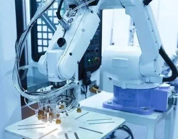 机器人技术可以验证一个国家的科学与工业技术水平